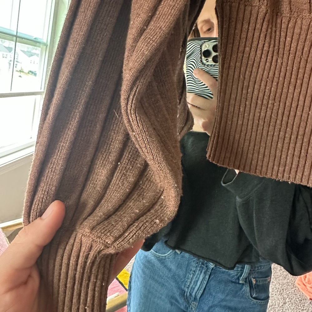 Brown Ribbed V-Neck Sweater - Picture 3 of 6